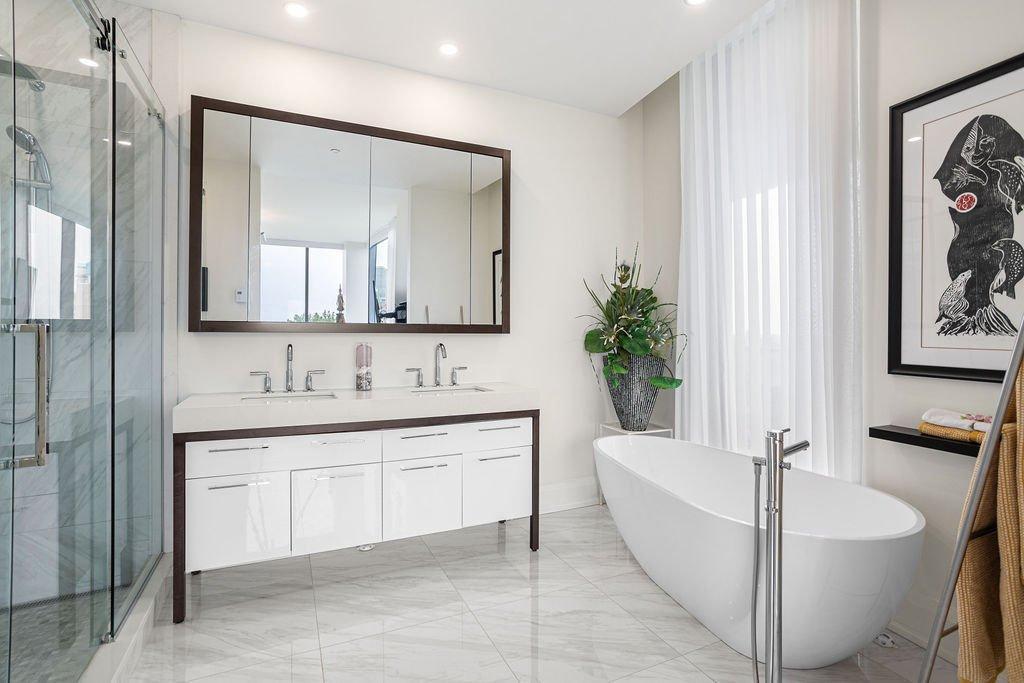 









4400


Prom. Paton

, 708,
Laval (Chomedey),




QC
H7W0K2

