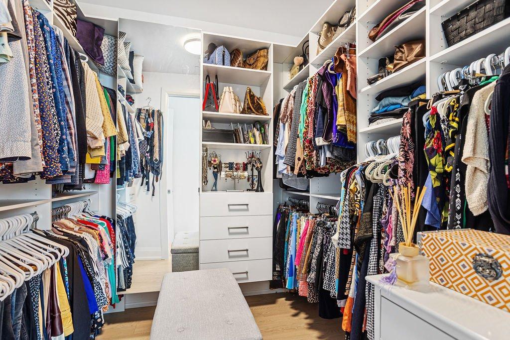 









4400


Prom. Paton

, 708,
Laval (Chomedey),




QC
H7W0K2

