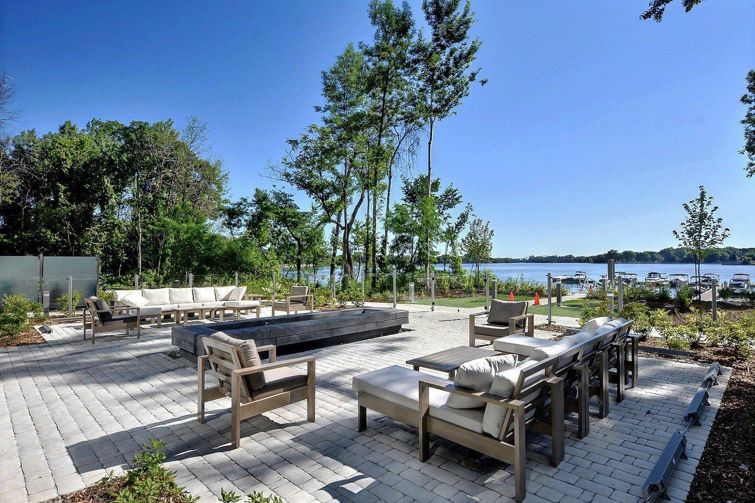 









4400


Prom. Paton

, 708,
Laval (Chomedey),




QC
H7W0K2

