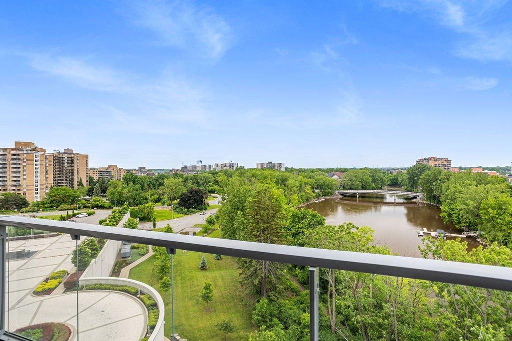 









4400


Prom. Paton

, 708,
Laval (Chomedey),




QC
H7W0K2

