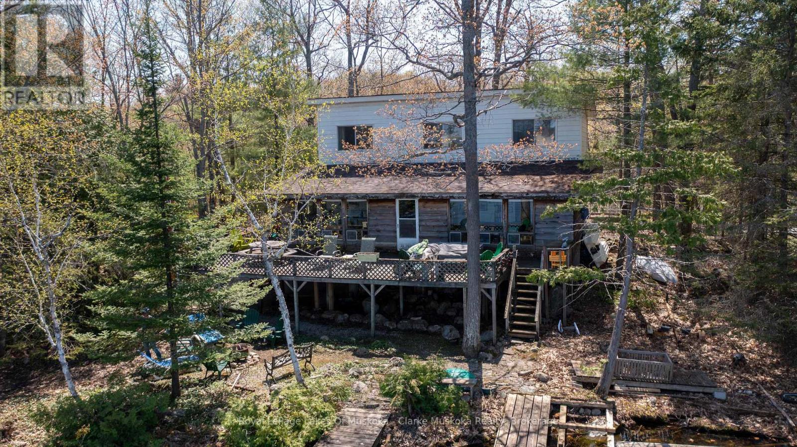 












185 WOODLAND TRAIL

,
Severn (Port Severn),




Ontario
L0K1S0

