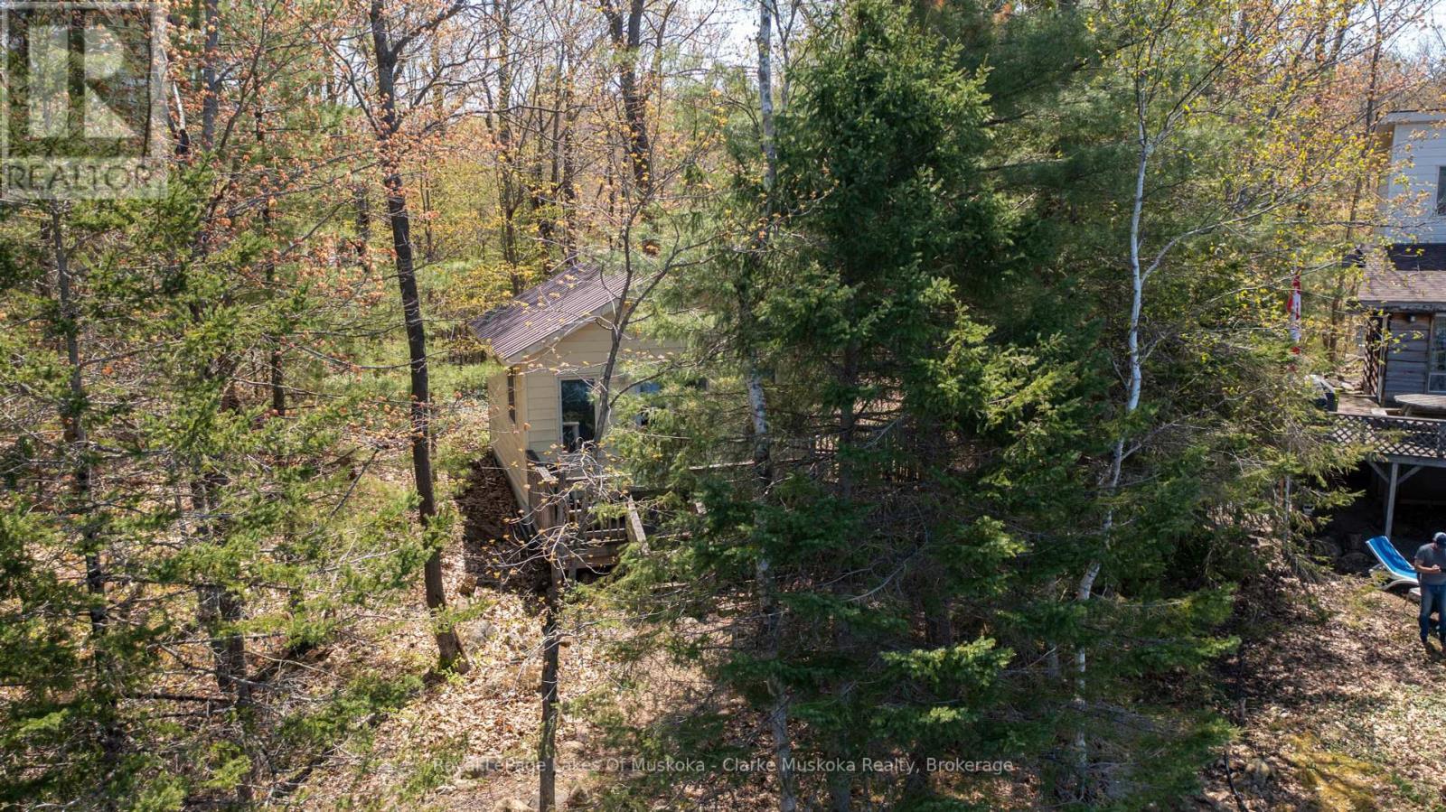 












185 WOODLAND TRAIL

,
Severn (Port Severn),




Ontario
L0K1S0

