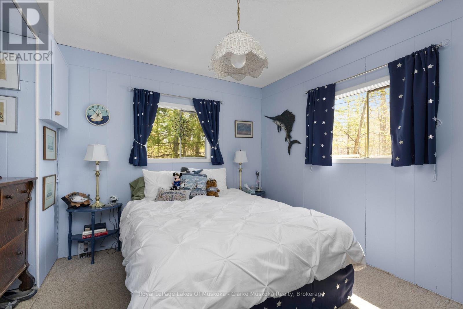 












185 WOODLAND TRAIL

,
Severn (Port Severn),




Ontario
L0K1S0

