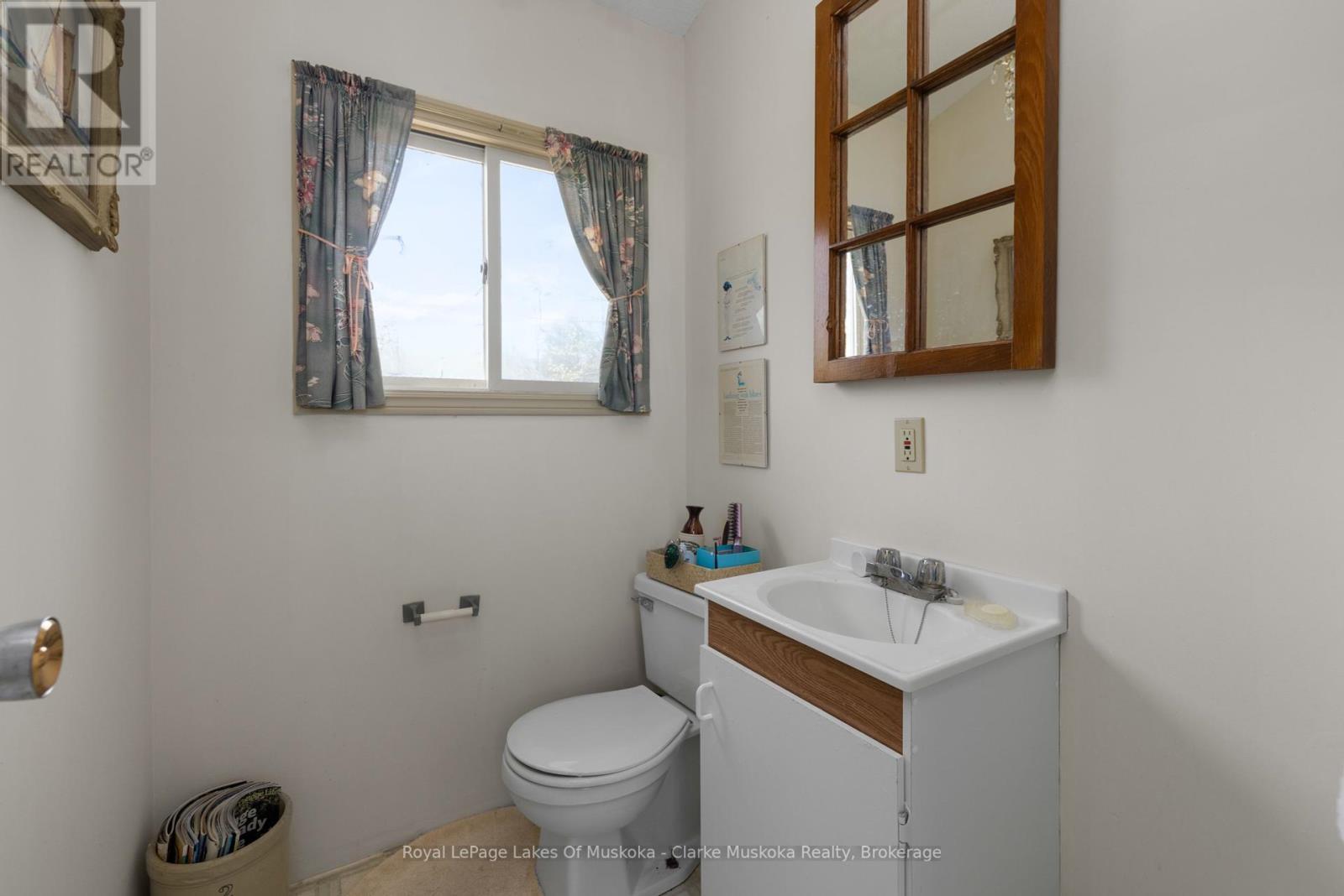 












185 WOODLAND TRAIL

,
Severn (Port Severn),




Ontario
L0K1S0

