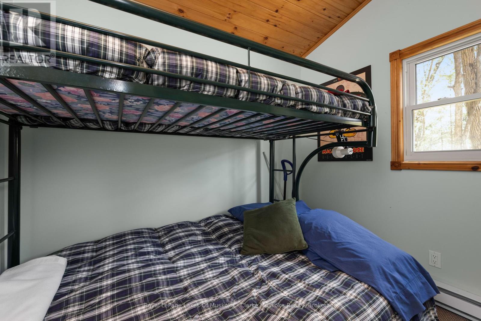 












185 WOODLAND TRAIL

,
Severn (Port Severn),




Ontario
L0K1S0

