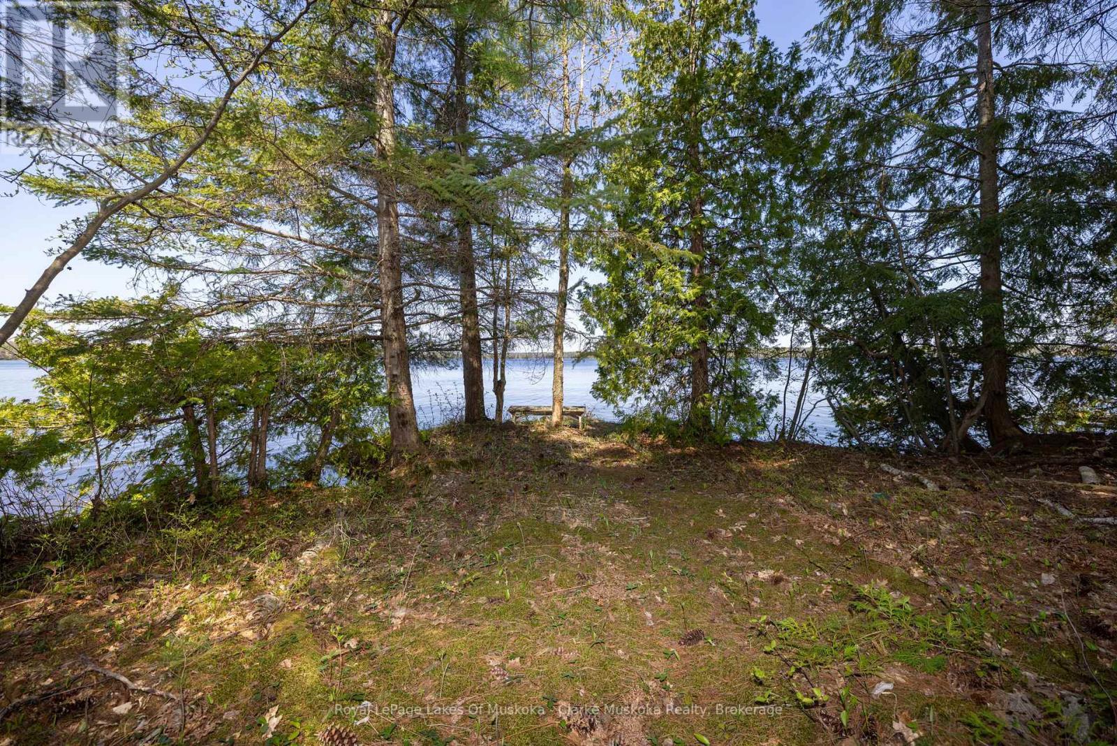 












185 WOODLAND TRAIL

,
Severn (Port Severn),




Ontario
L0K1S0

