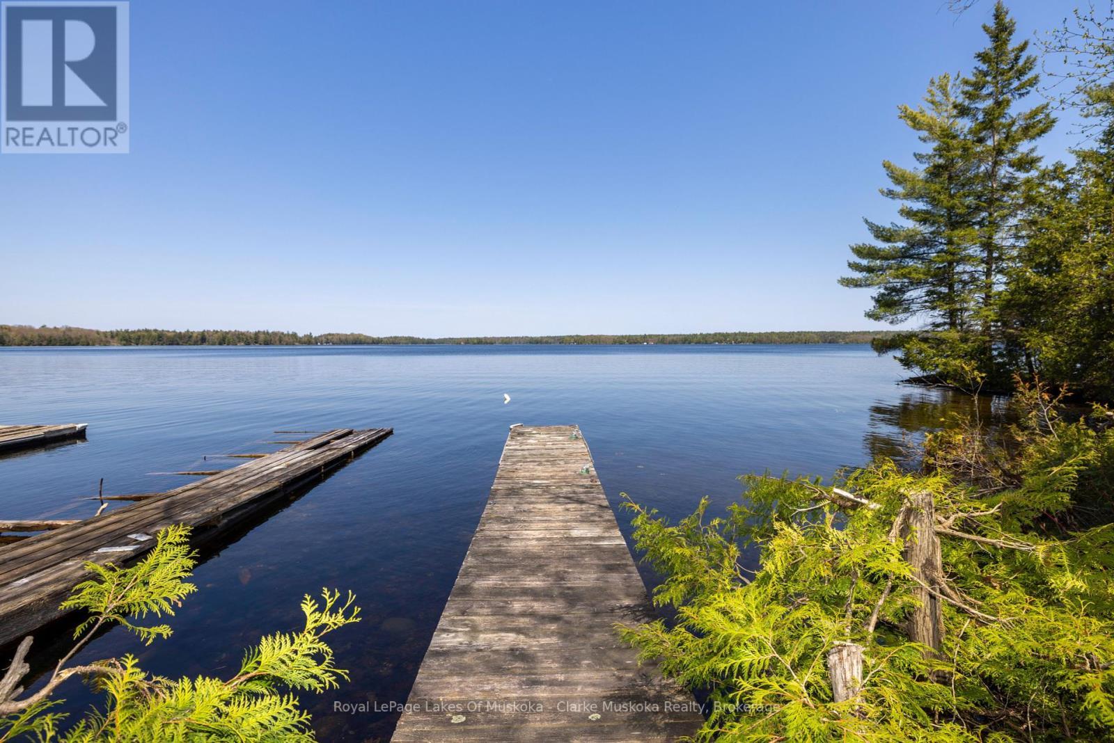 












185 WOODLAND TRAIL

,
Severn (Port Severn),




Ontario
L0K1S0

