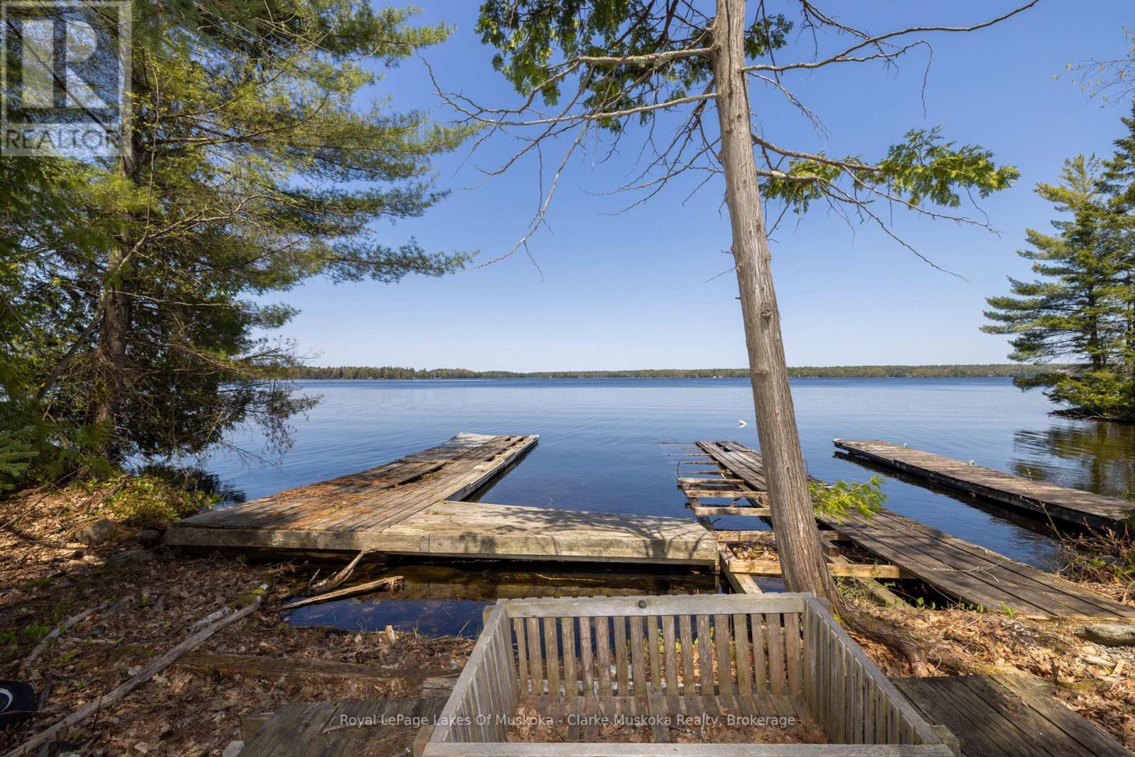 












185 WOODLAND TRAIL

,
Severn (Port Severn),




Ontario
L0K1S0

