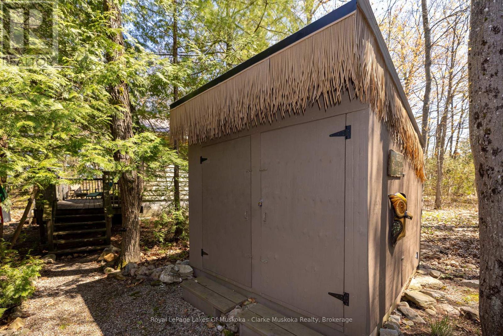 












185 WOODLAND TRAIL

,
Severn (Port Severn),




Ontario
L0K1S0

