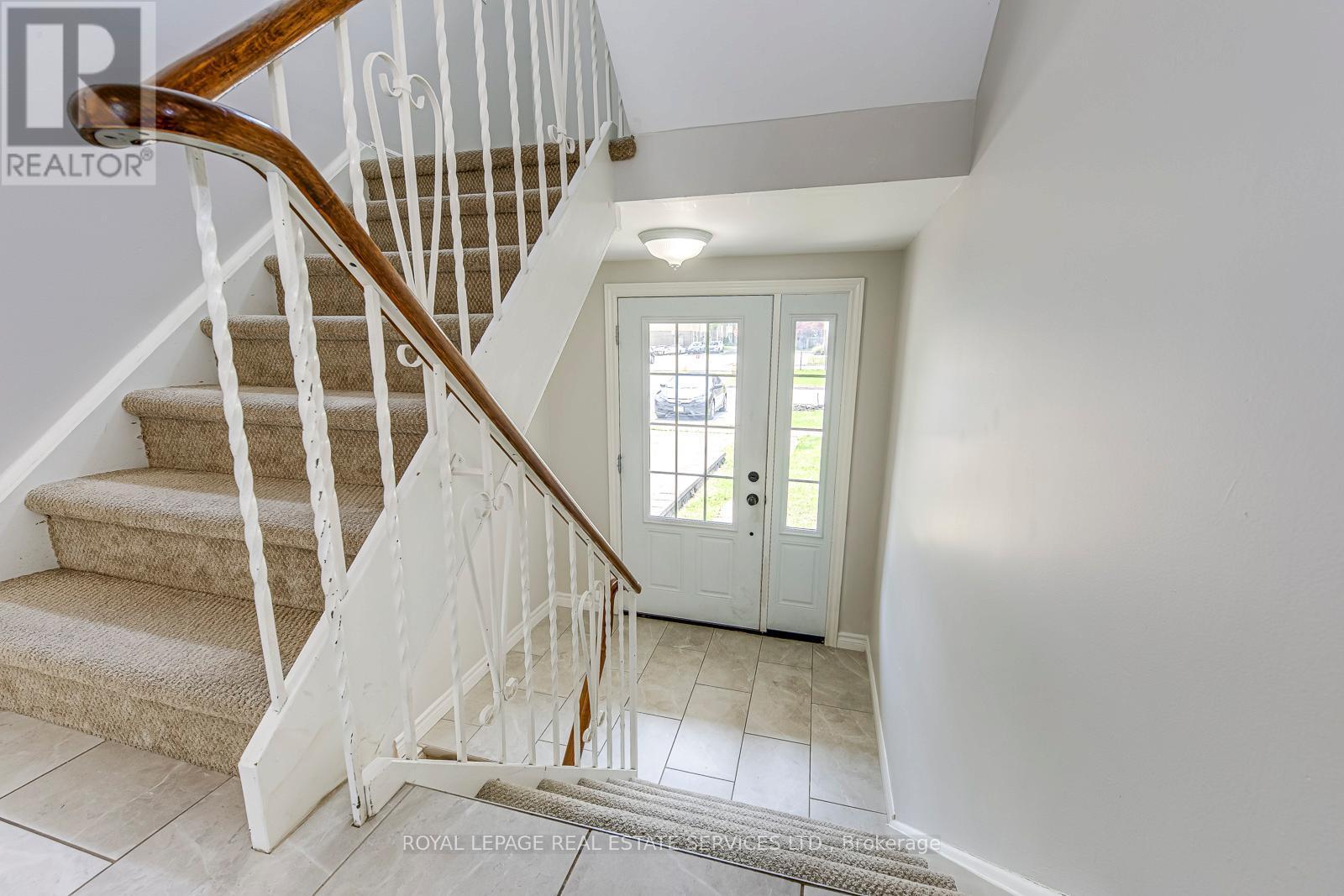 












679 CUMBERLAND AVENUE

,
Burlington,




Ontario
L7N2X6

