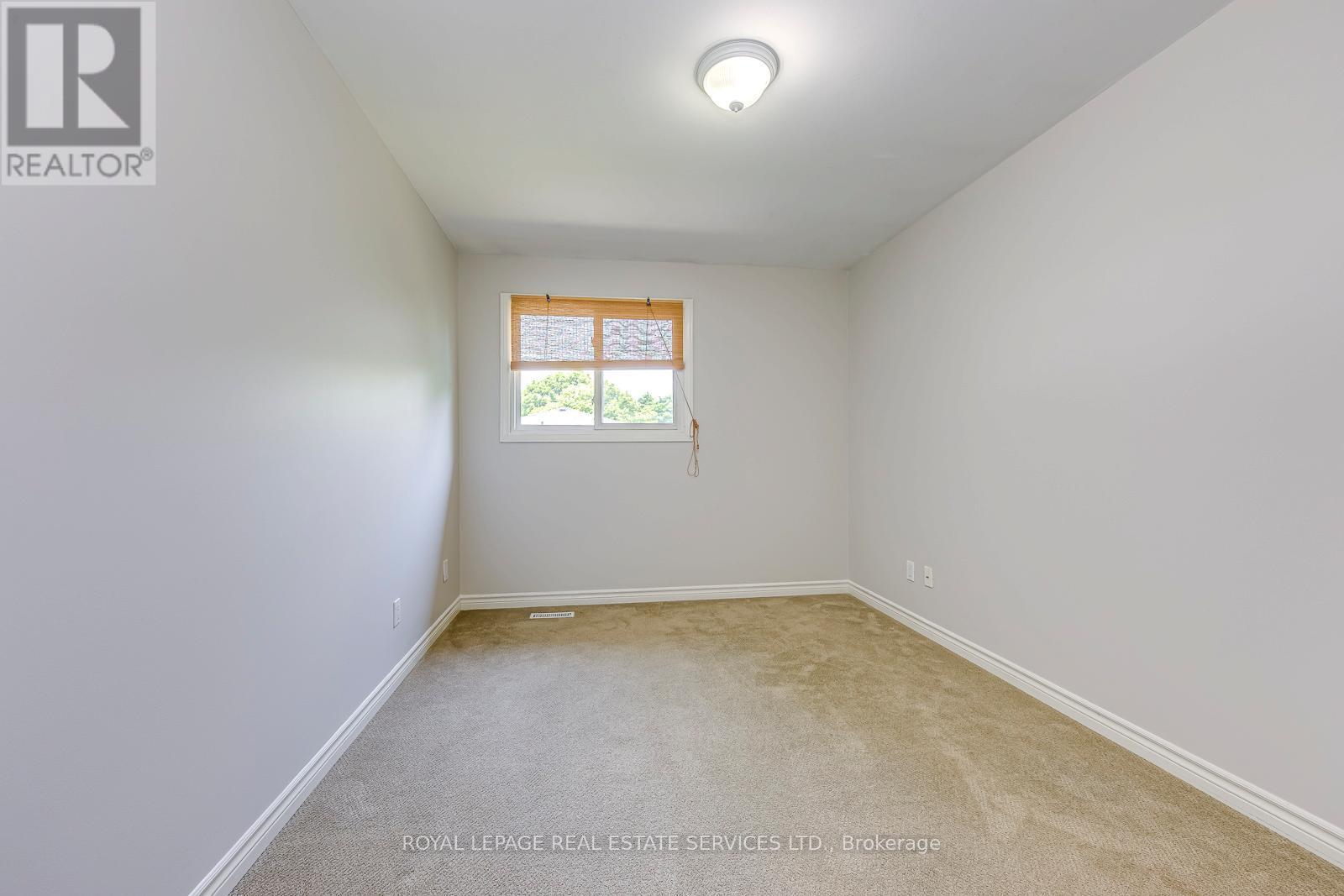 












679 CUMBERLAND AVENUE

,
Burlington,




Ontario
L7N2X6

