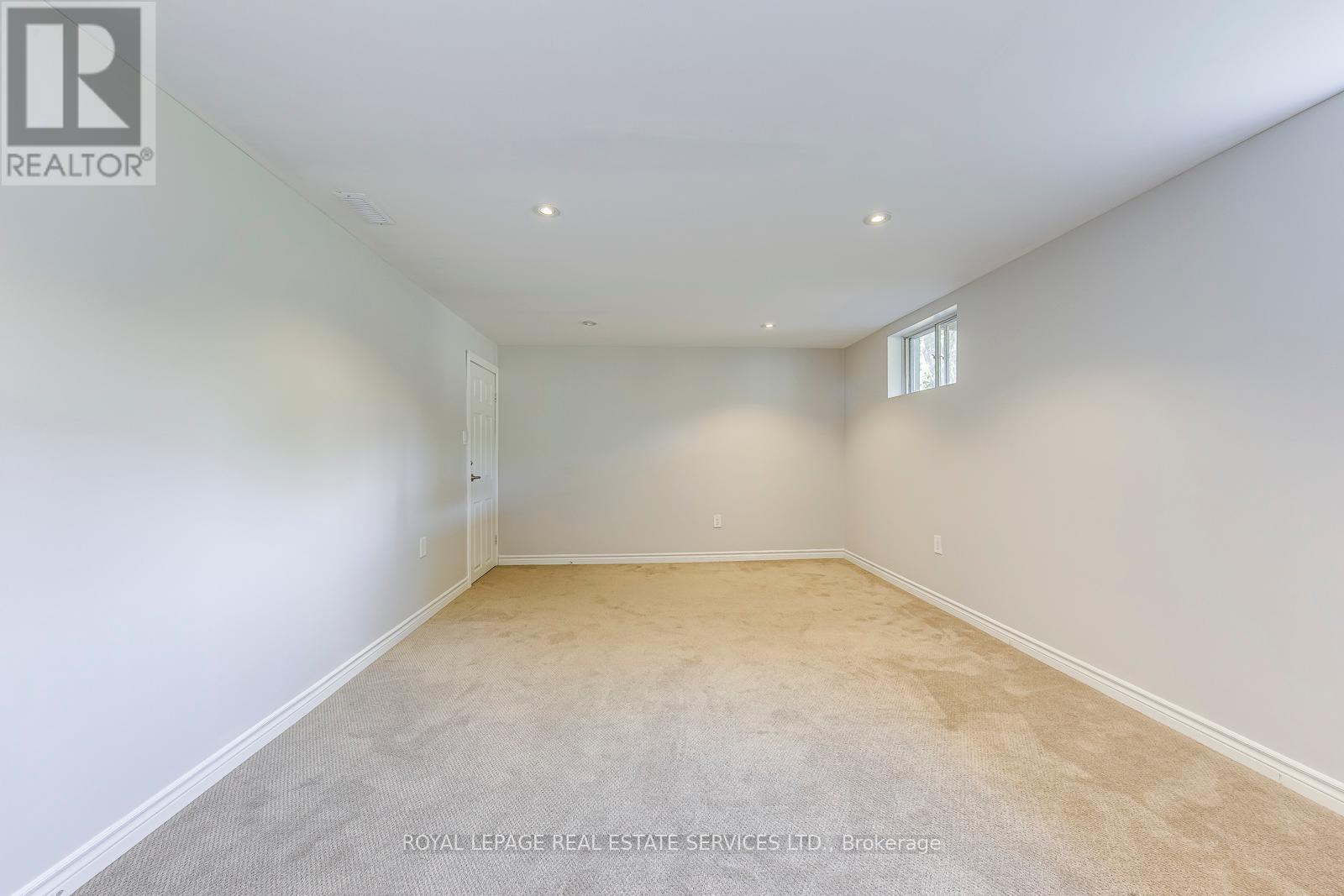 












679 CUMBERLAND AVENUE

,
Burlington,




Ontario
L7N2X6


