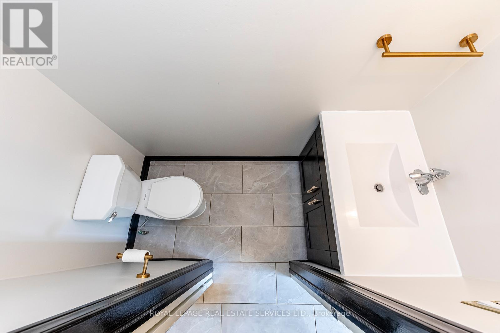 












679 CUMBERLAND AVENUE

,
Burlington,




Ontario
L7N2X6


