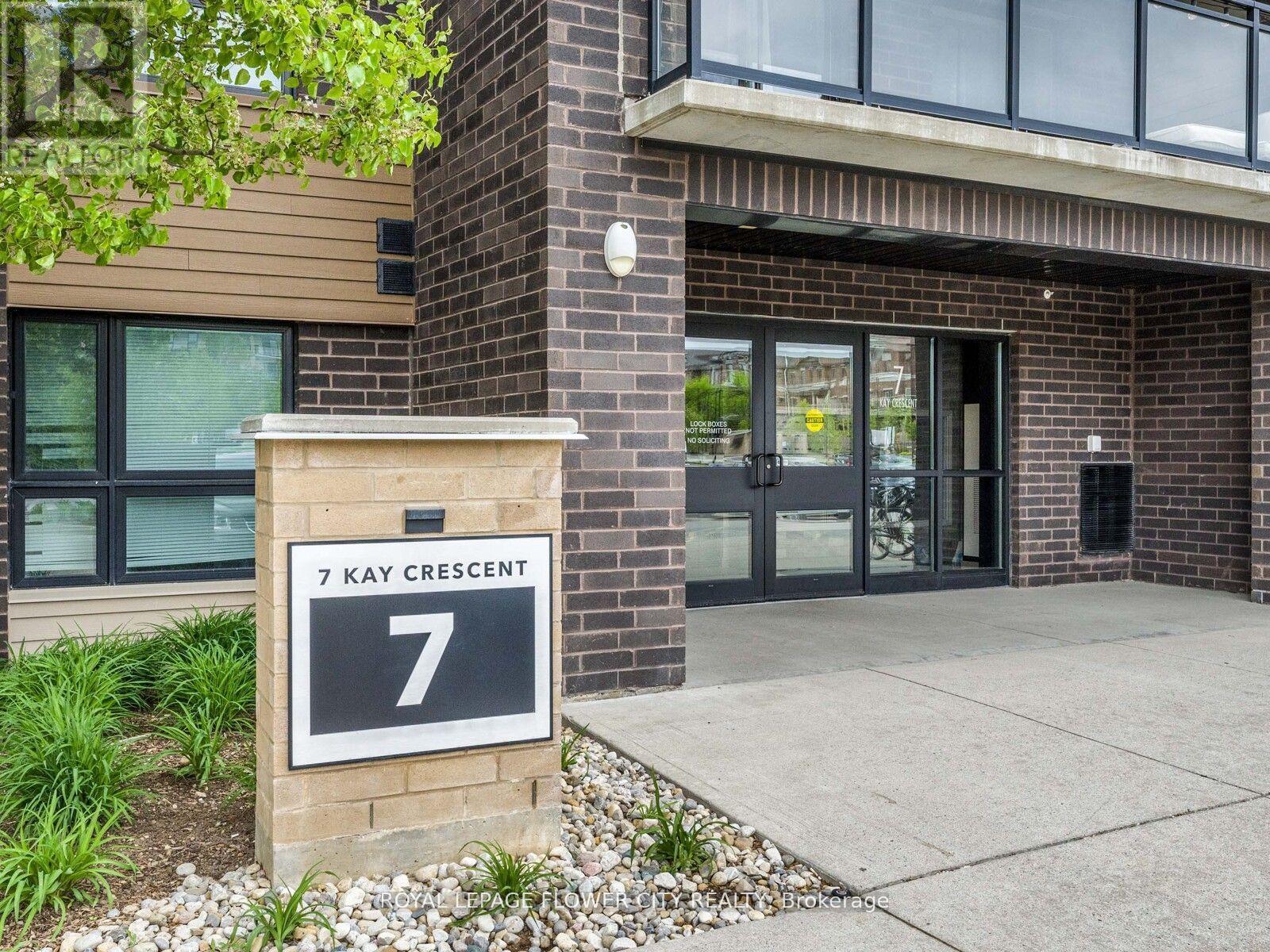 












303 - 7 KAY CRESCENT

,
Guelph,




Ontario
N1L0P9

