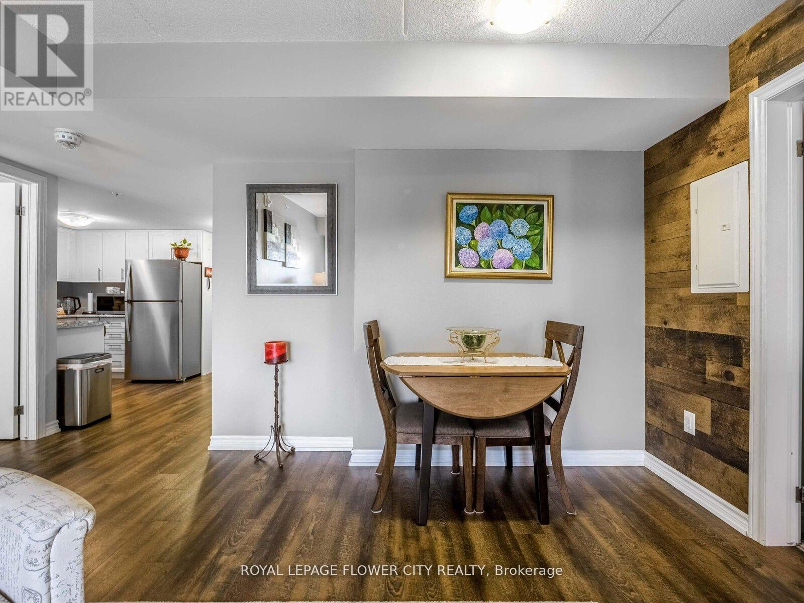 












303 - 7 KAY CRESCENT

,
Guelph,




Ontario
N1L0P9


