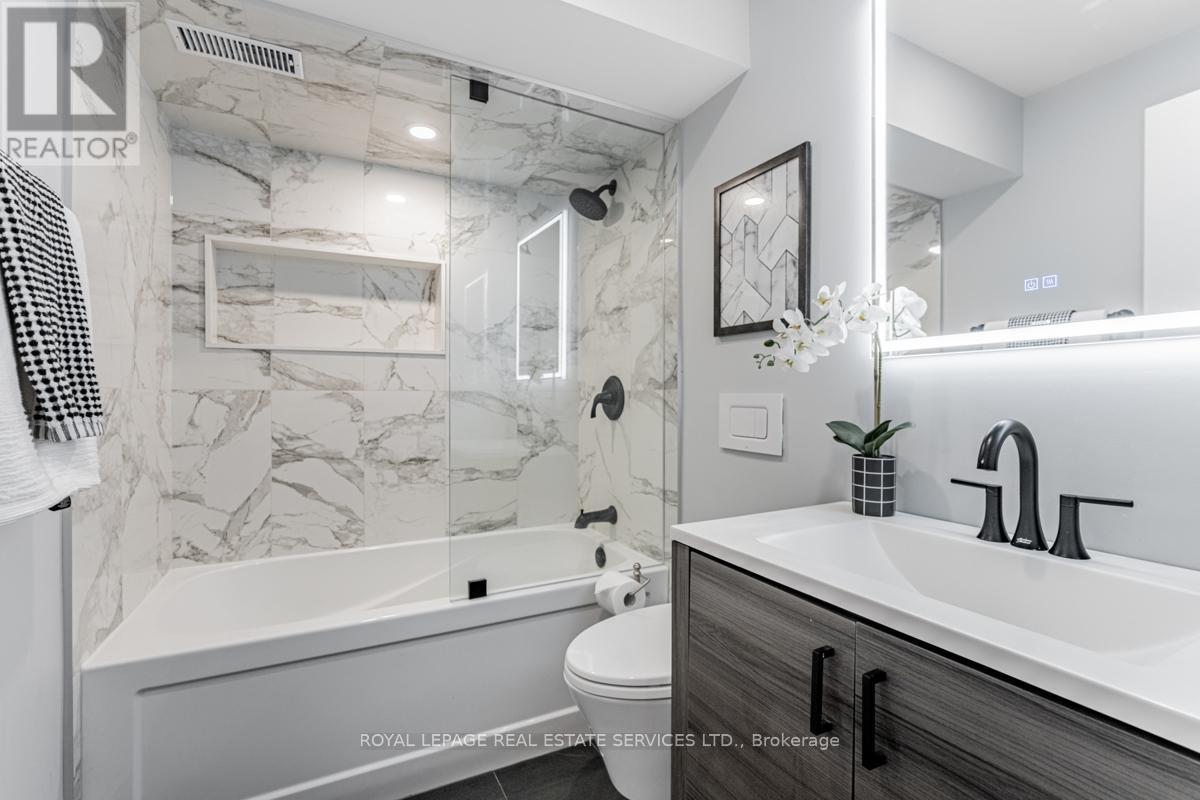 












UNIT 2 - 59 THE WESTWAY

,
Toronto,




Ontario
M9P2B4

