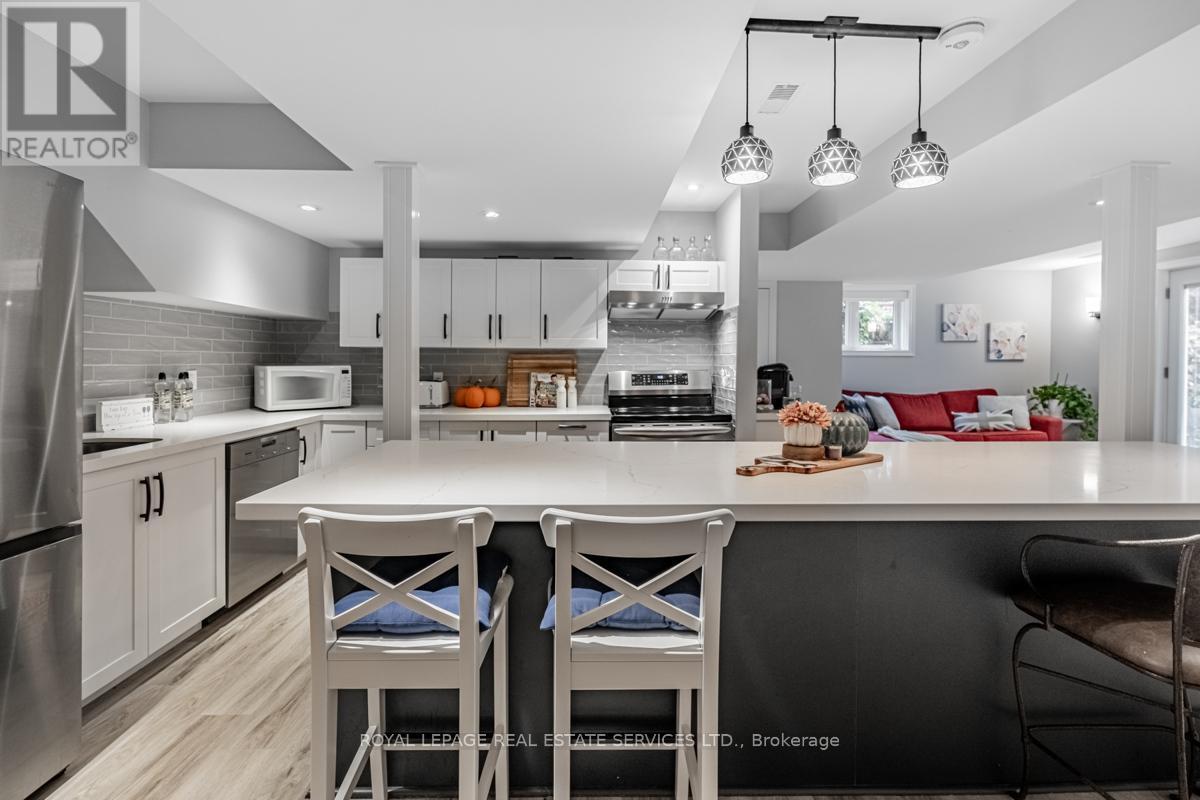 












UNIT 2 - 59 THE WESTWAY

,
Toronto,




Ontario
M9P2B4

