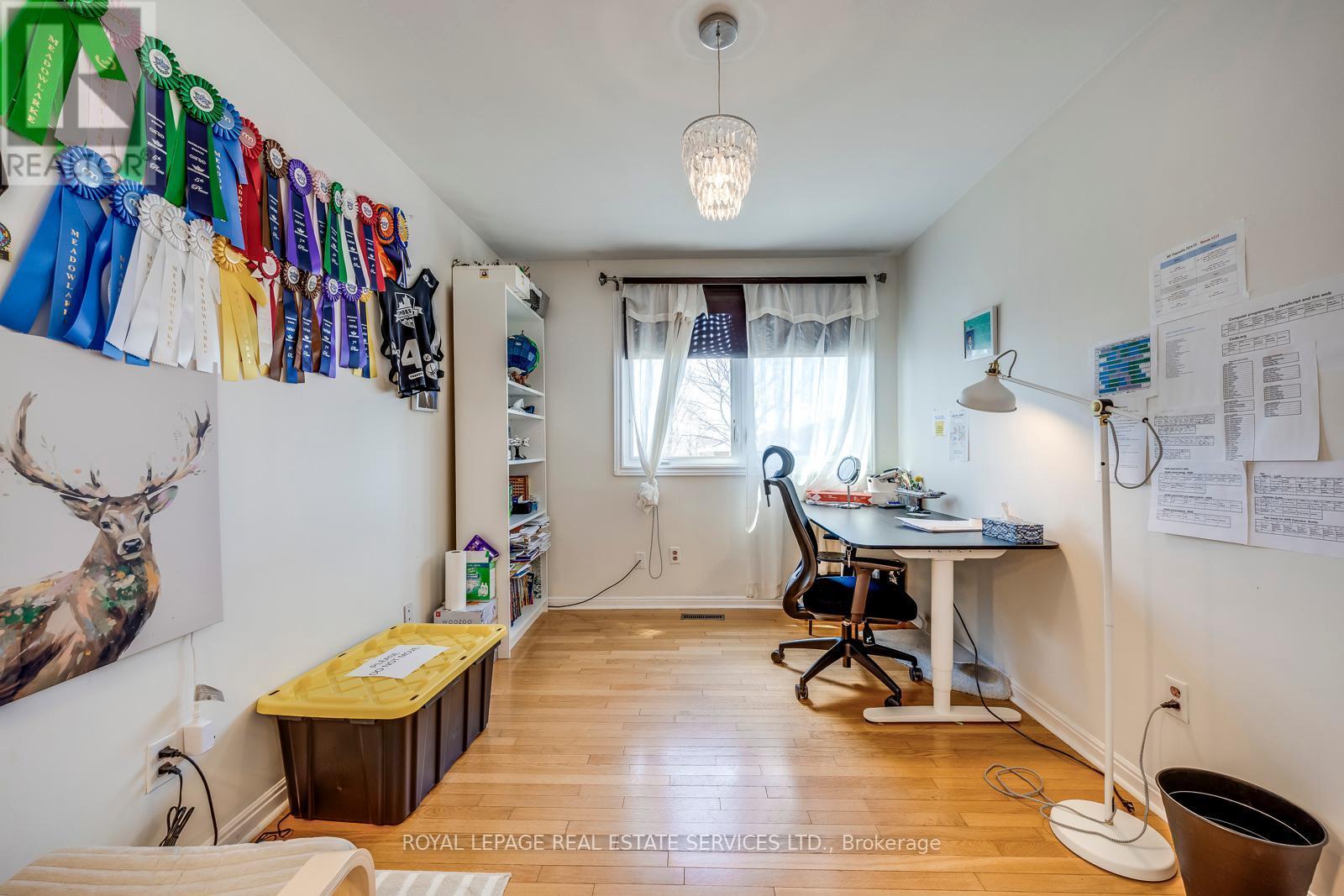 












317 ULRIC CRESCENT

,
Oakville,




Ontario
L6K3R3


