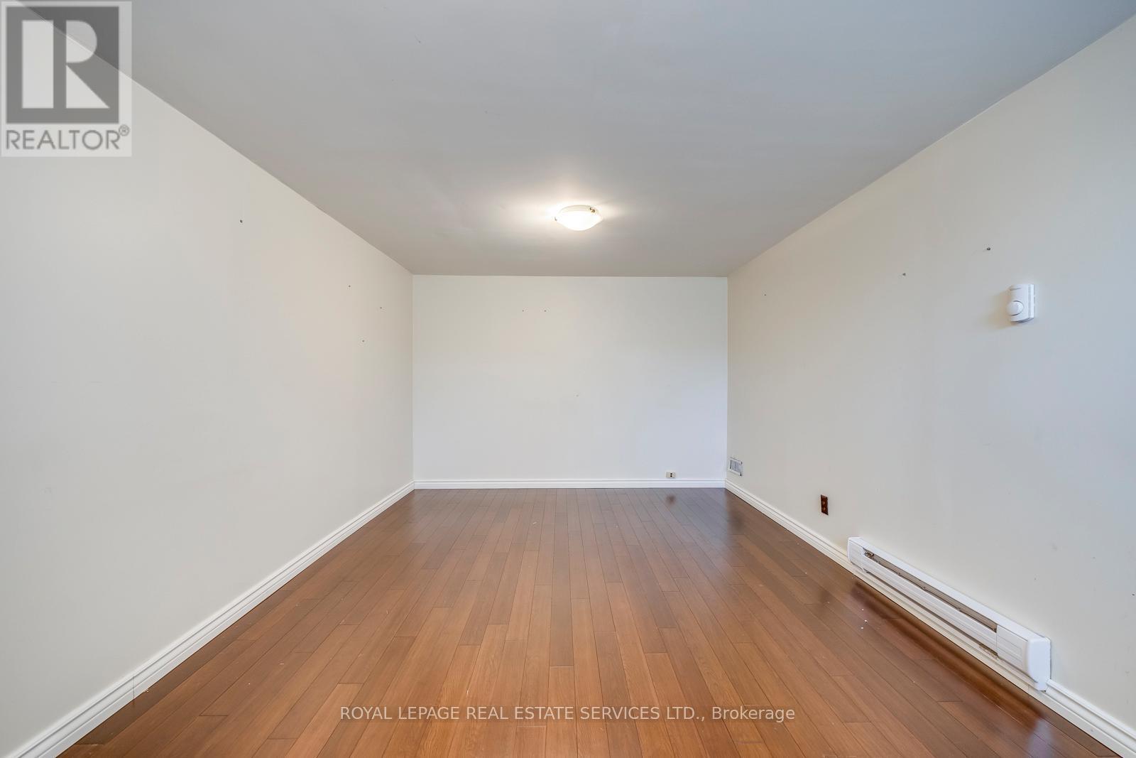 












317 ULRIC CRESCENT

,
Oakville,




Ontario
L6K3R3

