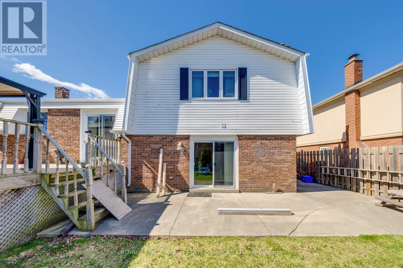 












317 ULRIC CRESCENT

,
Oakville,




Ontario
L6K3R3

