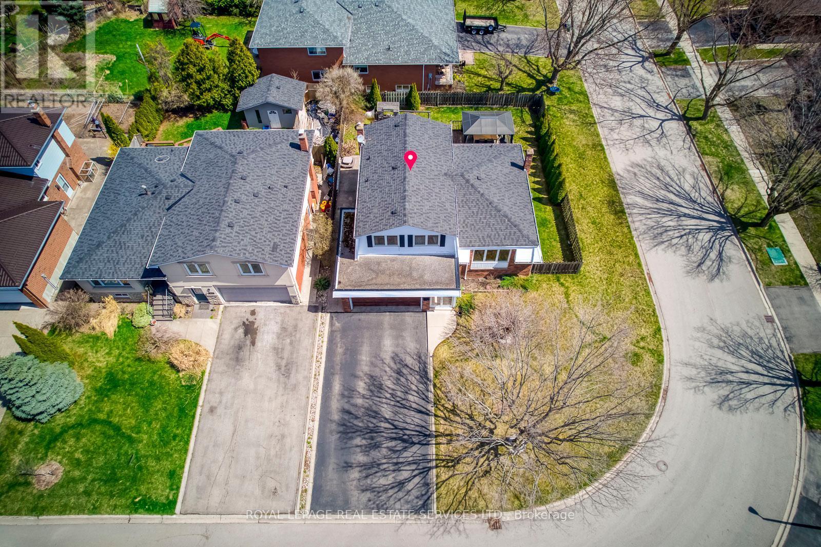 












317 ULRIC CRESCENT

,
Oakville,




Ontario
L6K3R3

