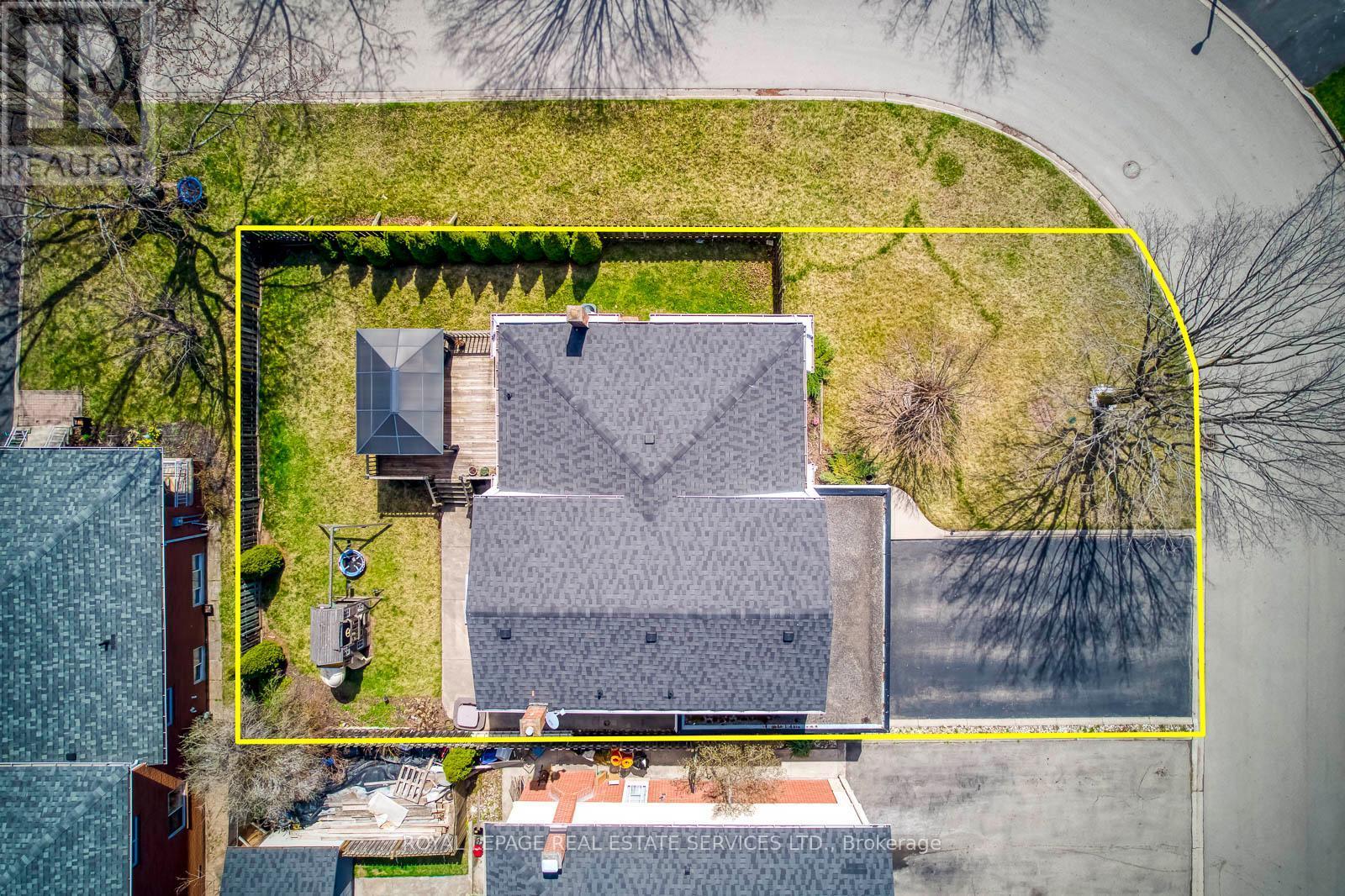 












317 ULRIC CRESCENT

,
Oakville,




Ontario
L6K3R3

