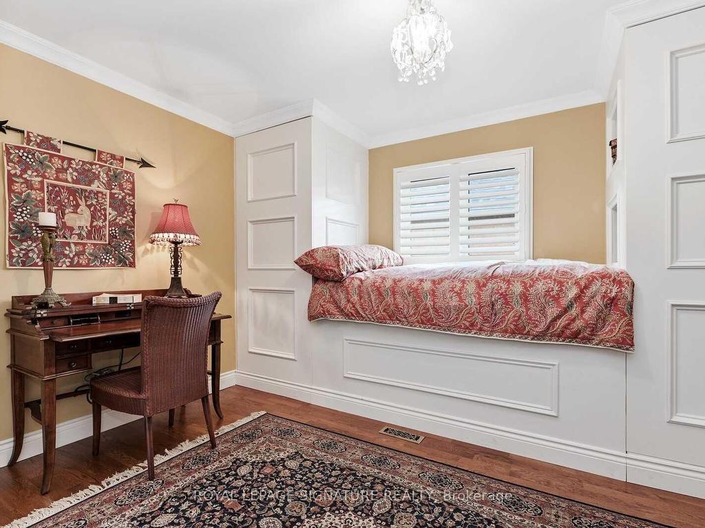 









4285


Credit Pointe

Drive,
Mississauga,




ON
L5M 3J8

