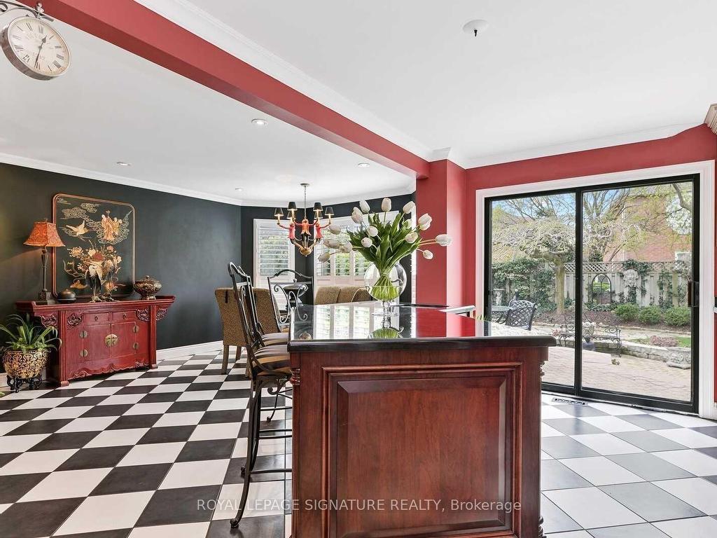 









4285


Credit Pointe

Drive,
Mississauga,




ON
L5M 3J8

