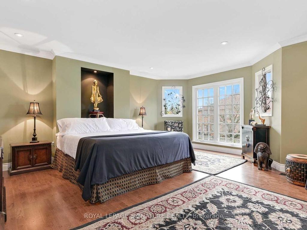 









4285


Credit Pointe

Drive,
Mississauga,




ON
L5M 3J8

