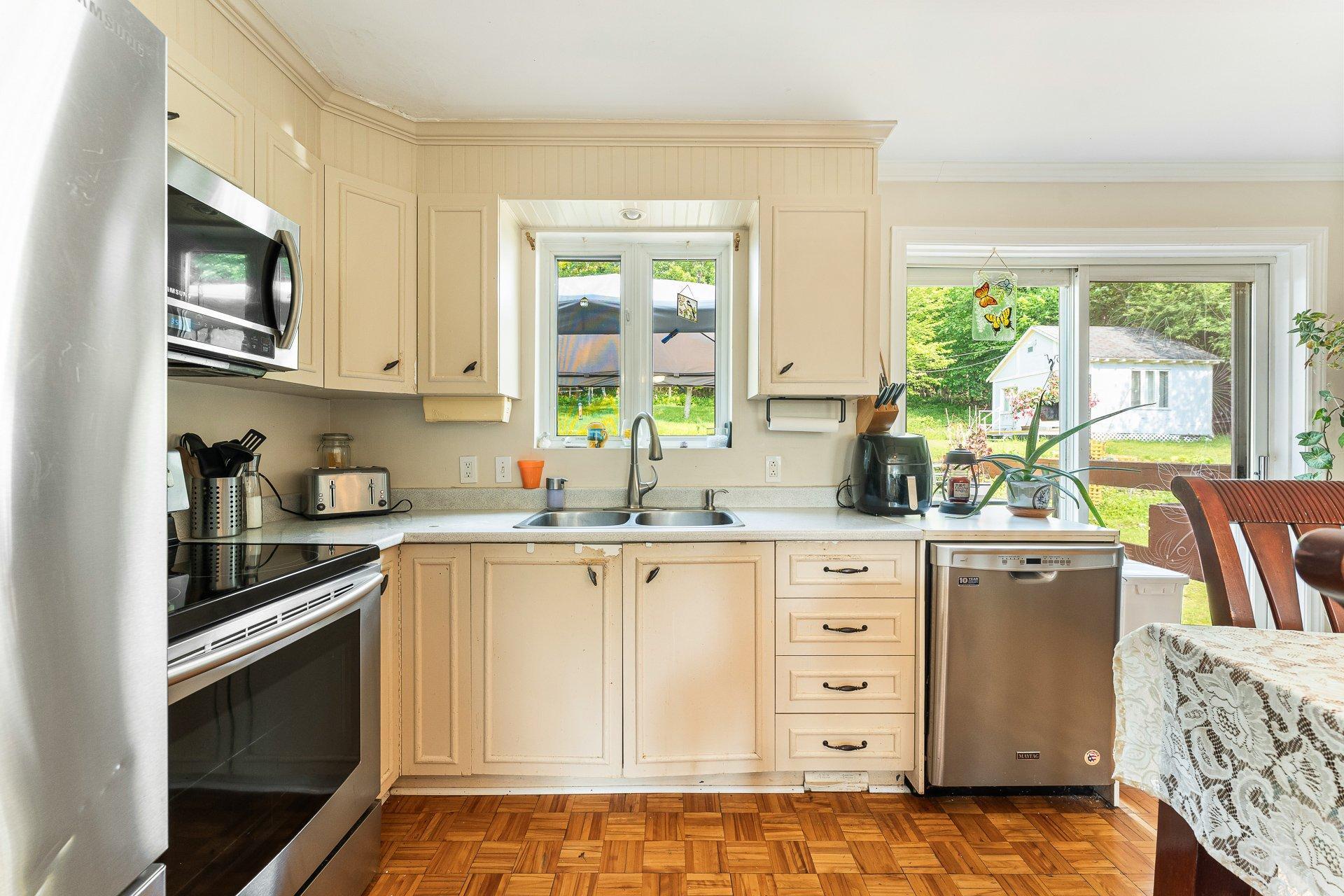 









54


Ch. Millington

,
Austin,




QC
J0B1B0

