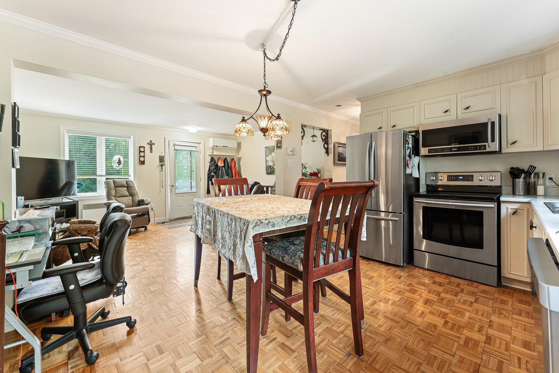 









54


Ch. Millington

,
Austin,




QC
J0B1B0

