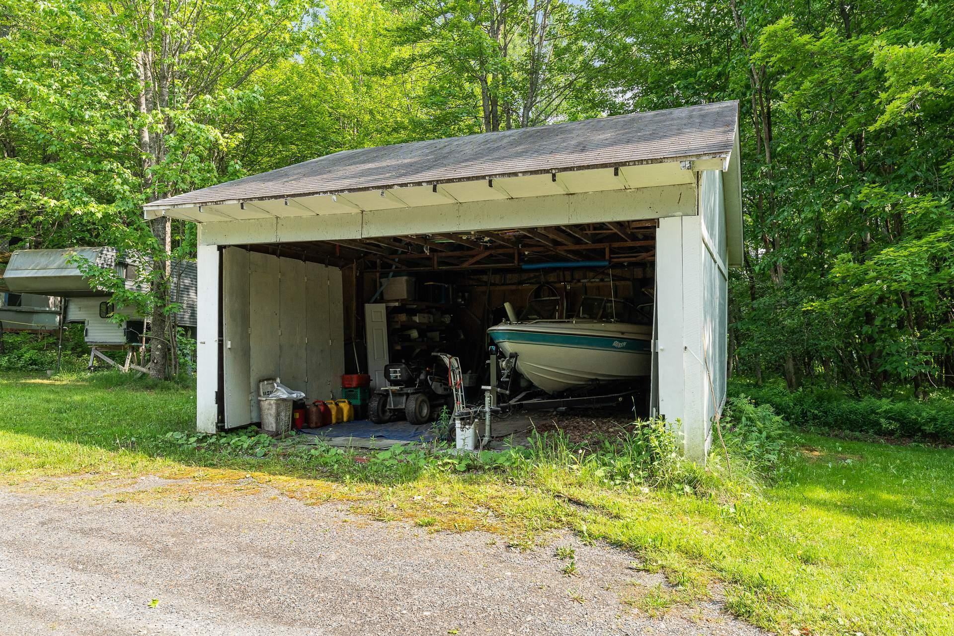 









54


Ch. Millington

,
Austin,




QC
J0B1B0

