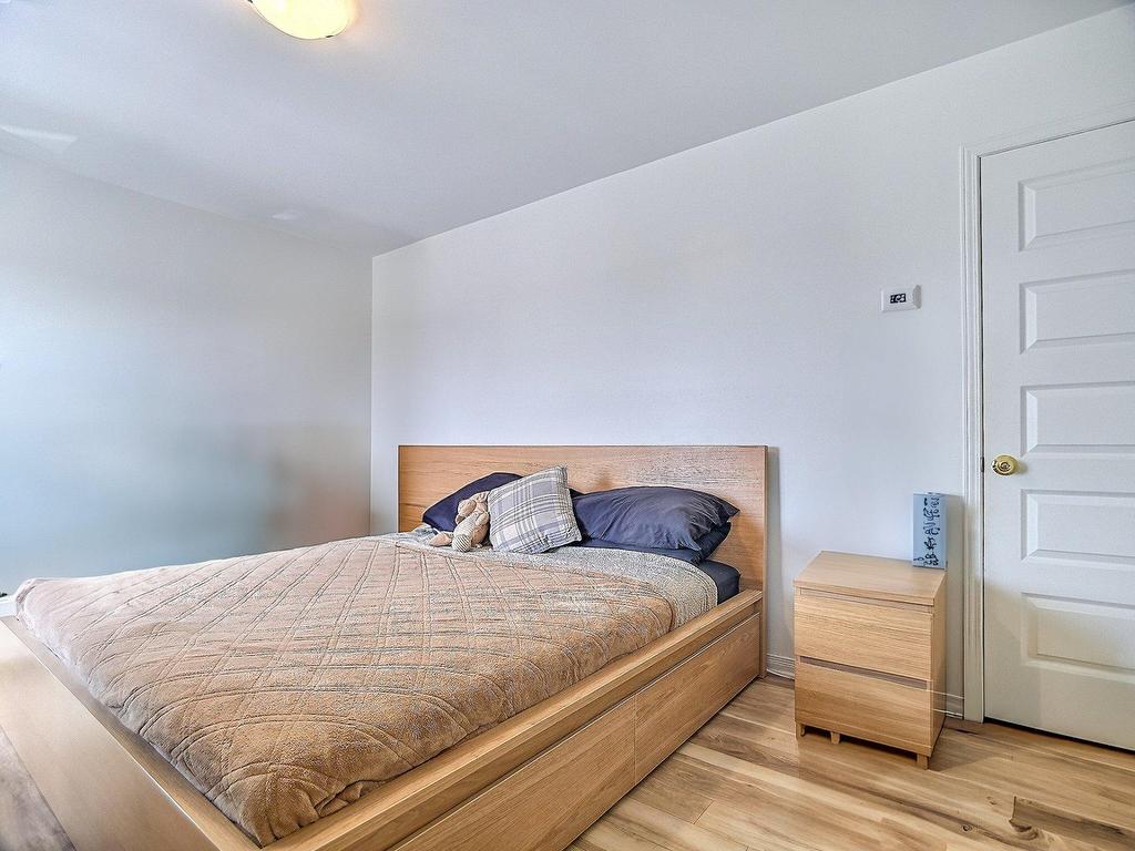 









309


Rue des Becs-Scie

,
Masson-Angers (Gatineau),




QC
J8M0C1

