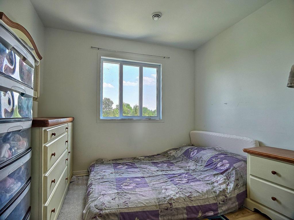 









309


Rue des Becs-Scie

,
Masson-Angers (Gatineau),




QC
J8M0C1

