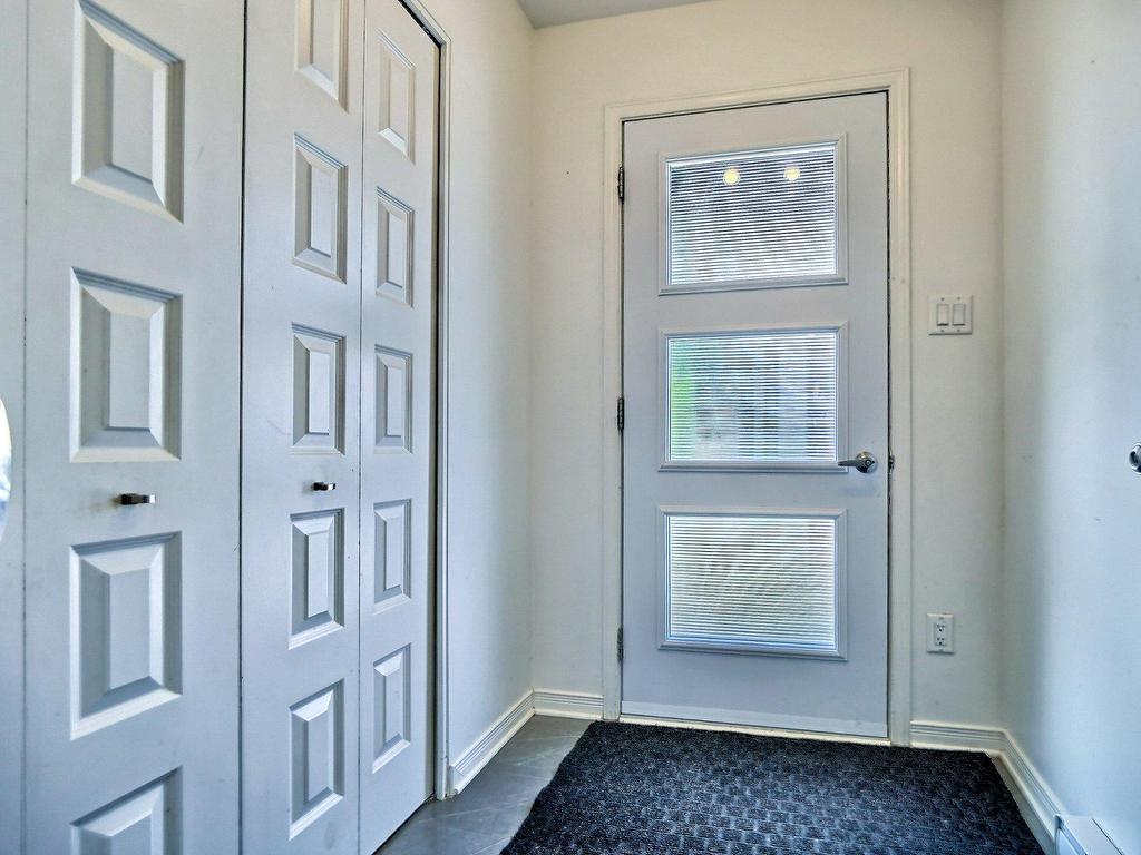 









309


Rue des Becs-Scie

,
Masson-Angers (Gatineau),




QC
J8M0C1

