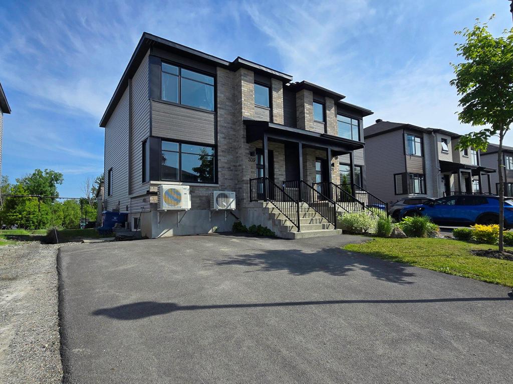 









309


Rue des Becs-Scie

,
Masson-Angers (Gatineau),




QC
J8M0C1

