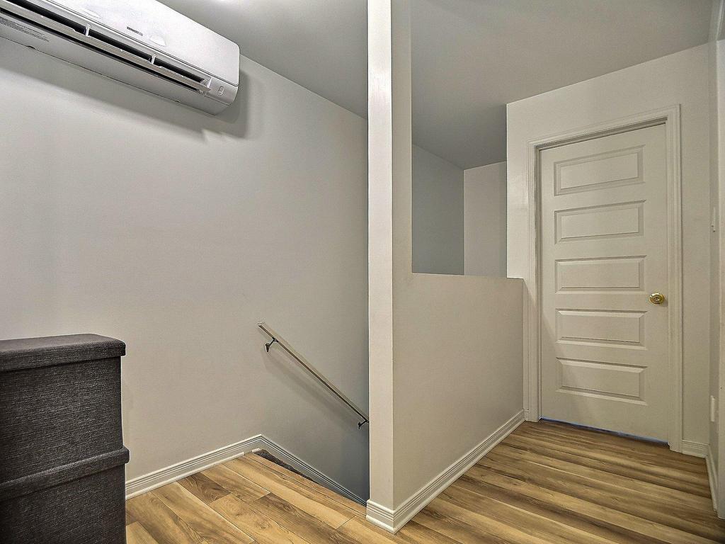 









309


Rue des Becs-Scie

,
Masson-Angers (Gatineau),




QC
J8M0C1


