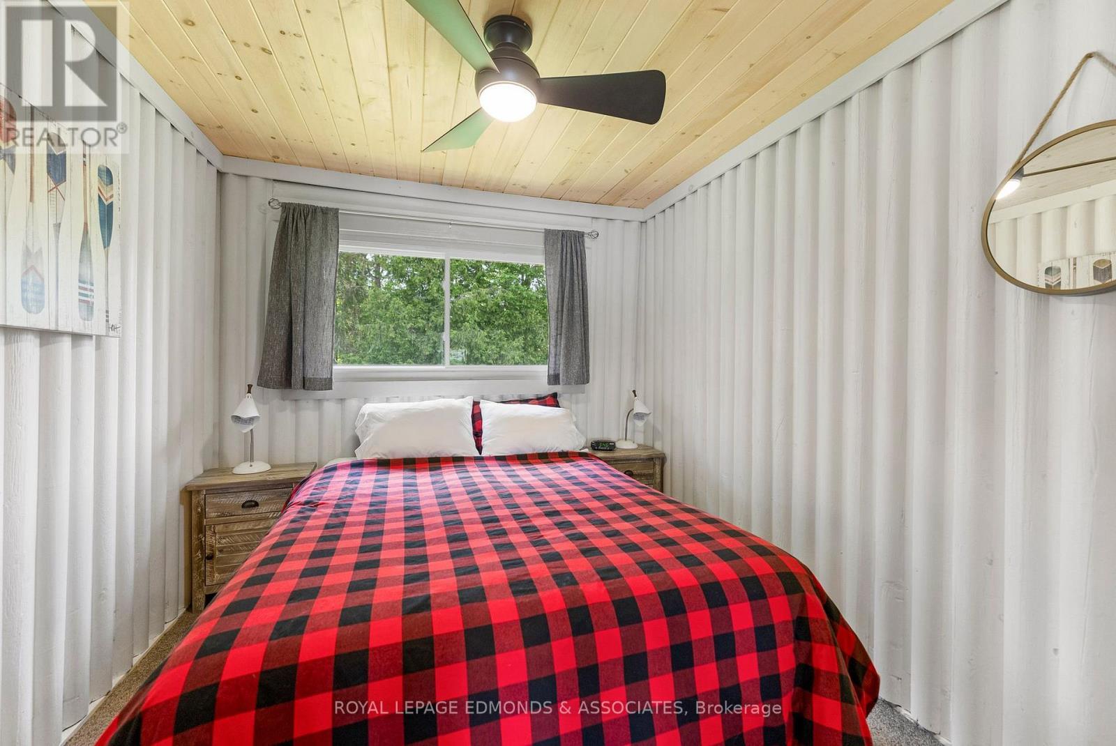 












2106 LA PASSE ROAD

,
Whitewater Region,




Ontario
K0J1C0

