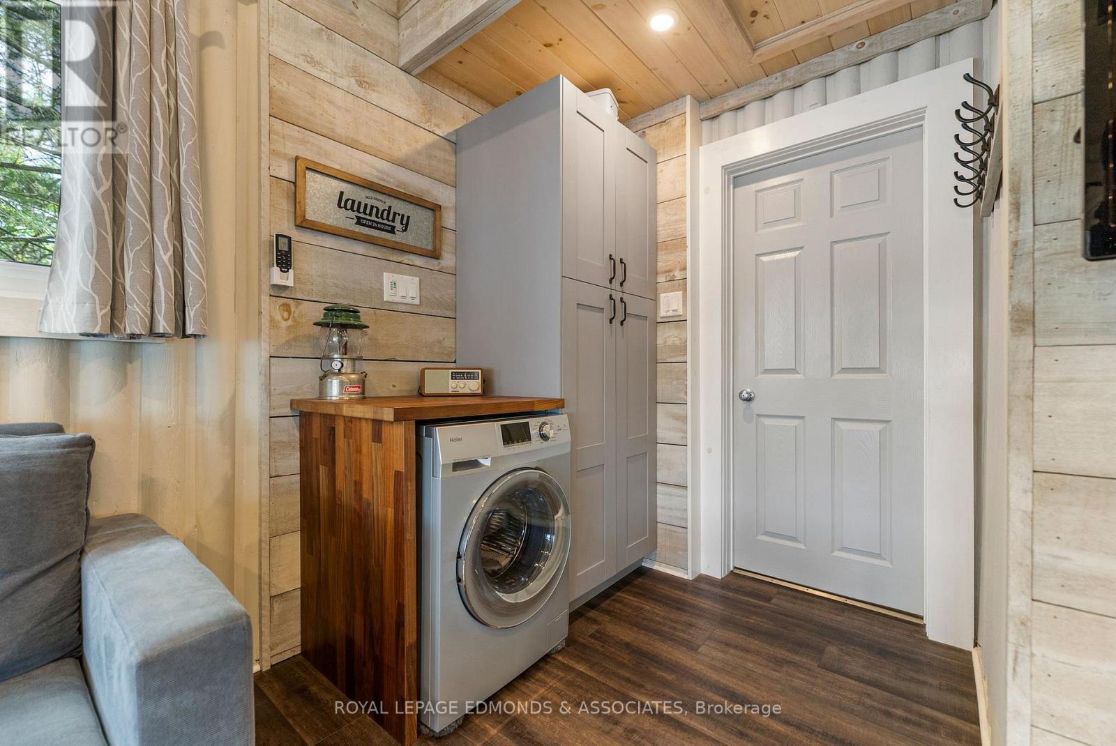 












2106 LA PASSE ROAD

,
Whitewater Region,




Ontario
K0J1C0

