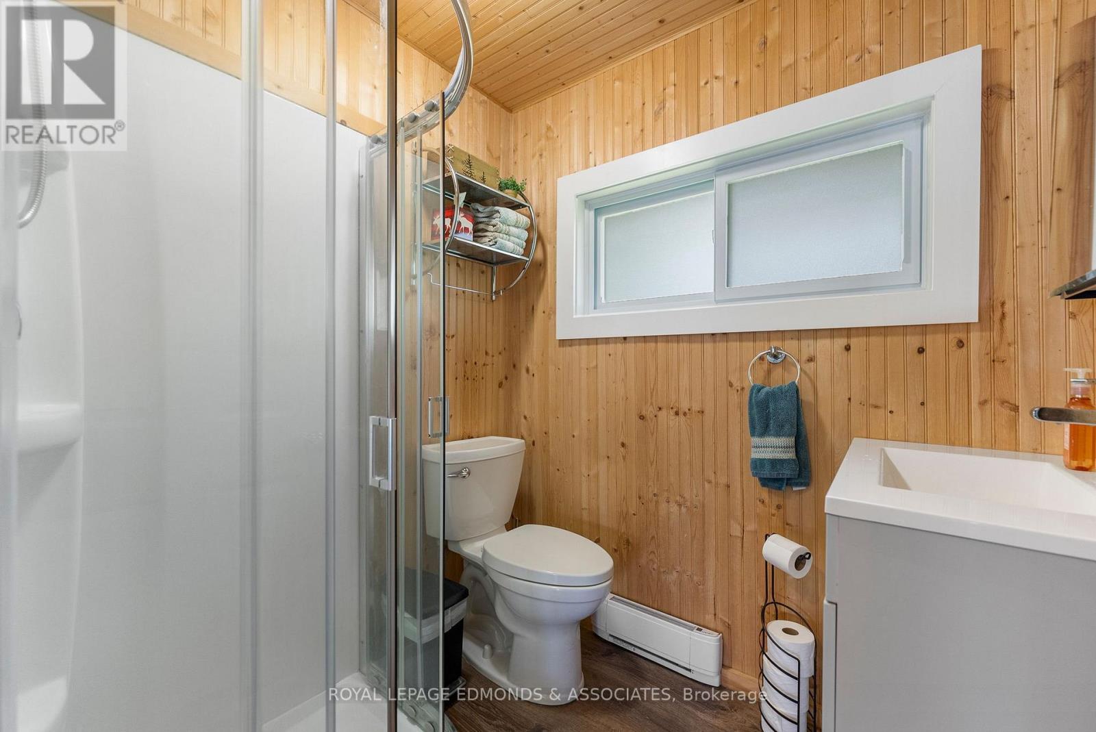












2106 LA PASSE ROAD

,
Whitewater Region,




Ontario
K0J1C0


