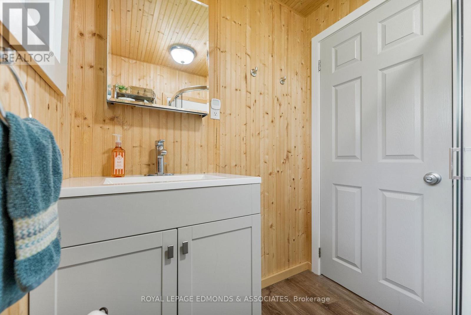 












2106 LA PASSE ROAD

,
Whitewater Region,




Ontario
K0J1C0

