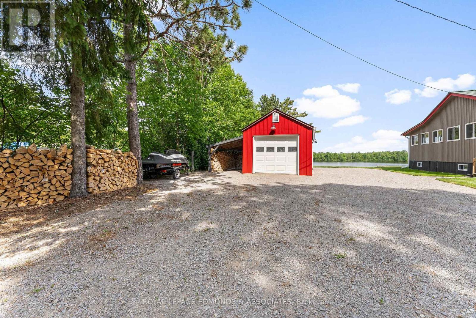 












2106 LA PASSE ROAD

,
Whitewater Region,




Ontario
K0J1C0


