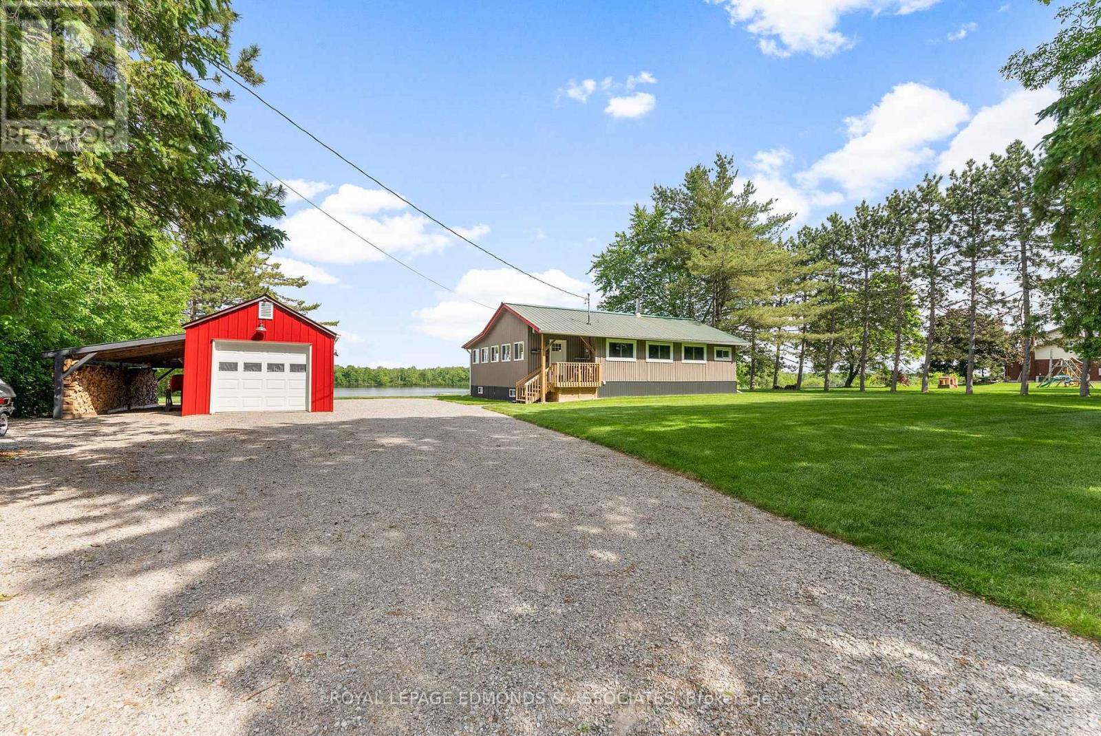 












2106 LA PASSE ROAD

,
Whitewater Region,




Ontario
K0J1C0

