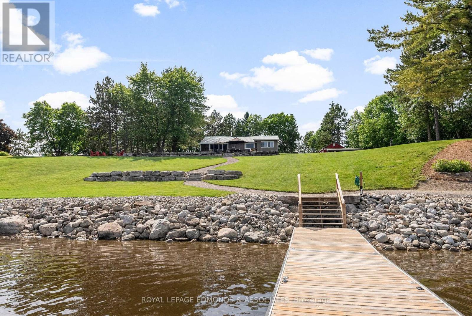 












2106 LA PASSE ROAD

,
Whitewater Region,




Ontario
K0J1C0

