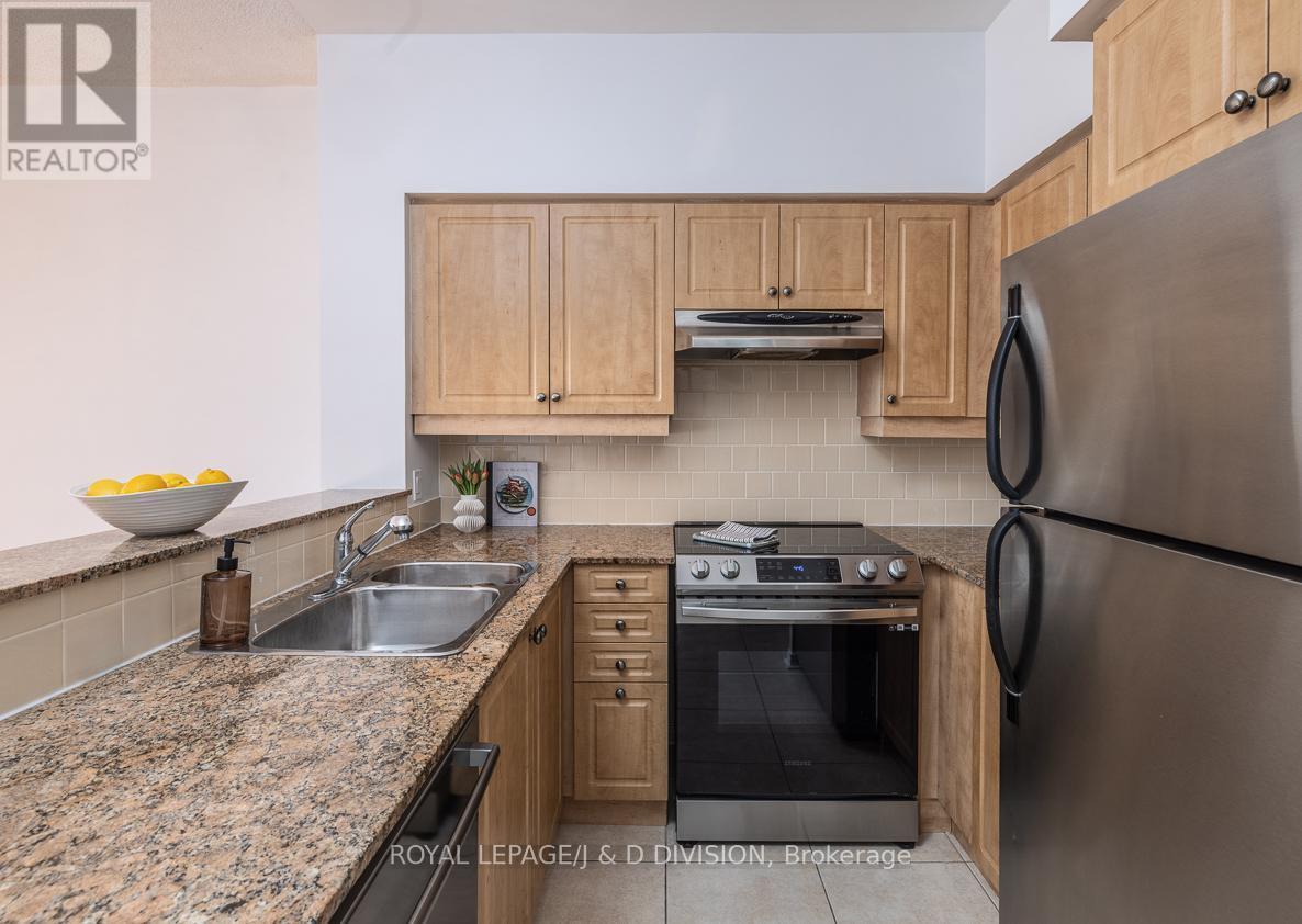 












207 - 485 ROSEWELL AVENUE

,
Toronto,




Ontario
M4R2J2

