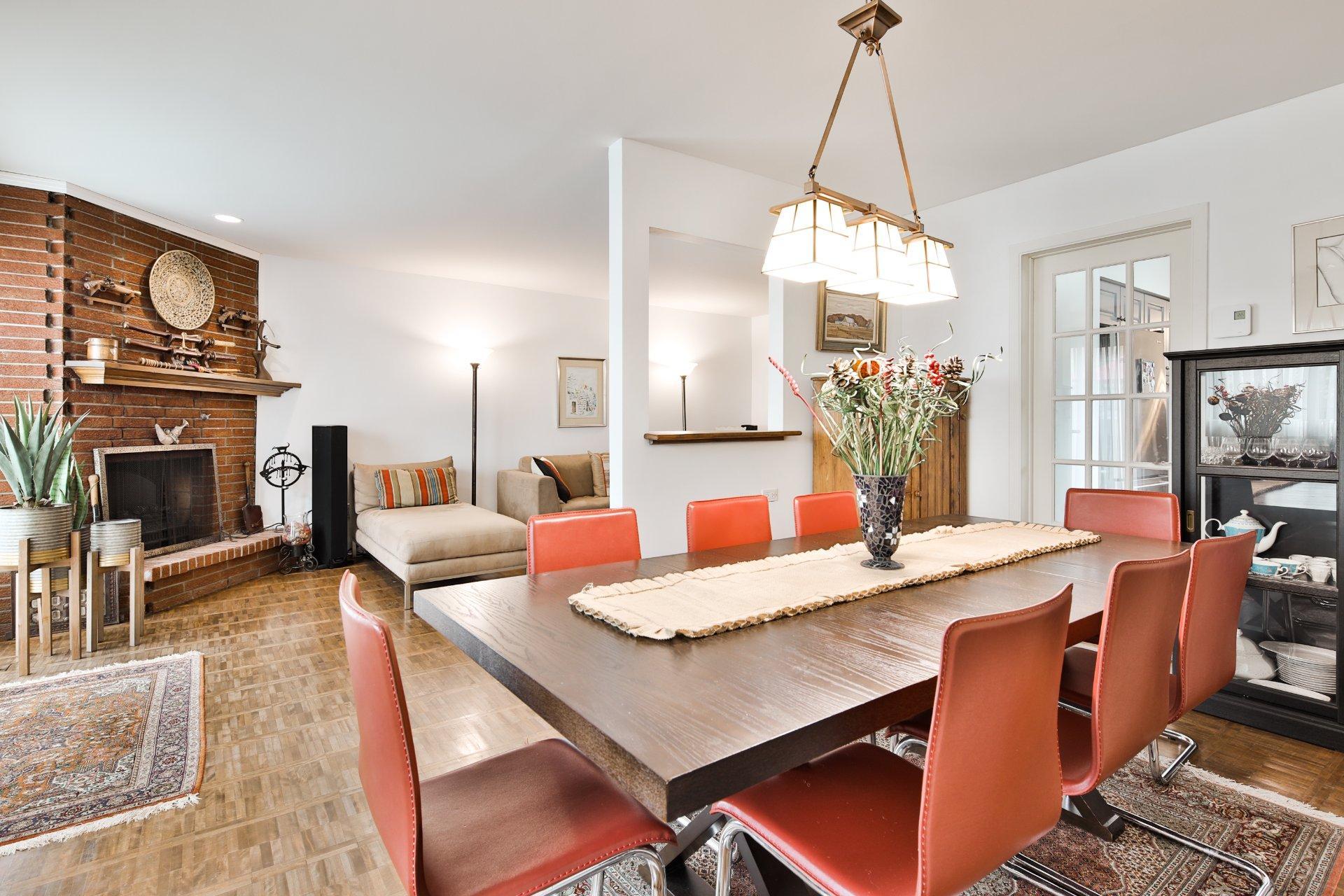 









3820


Ch. de la Côte-de-Liesse

,
Mont-Royal,




QC
H4N2P5

