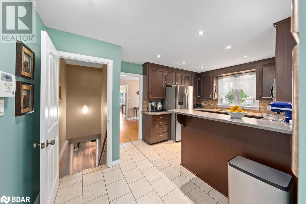 












1036 WAGARVILLE Road

,
Parham,




Ontario
K0H2K0

