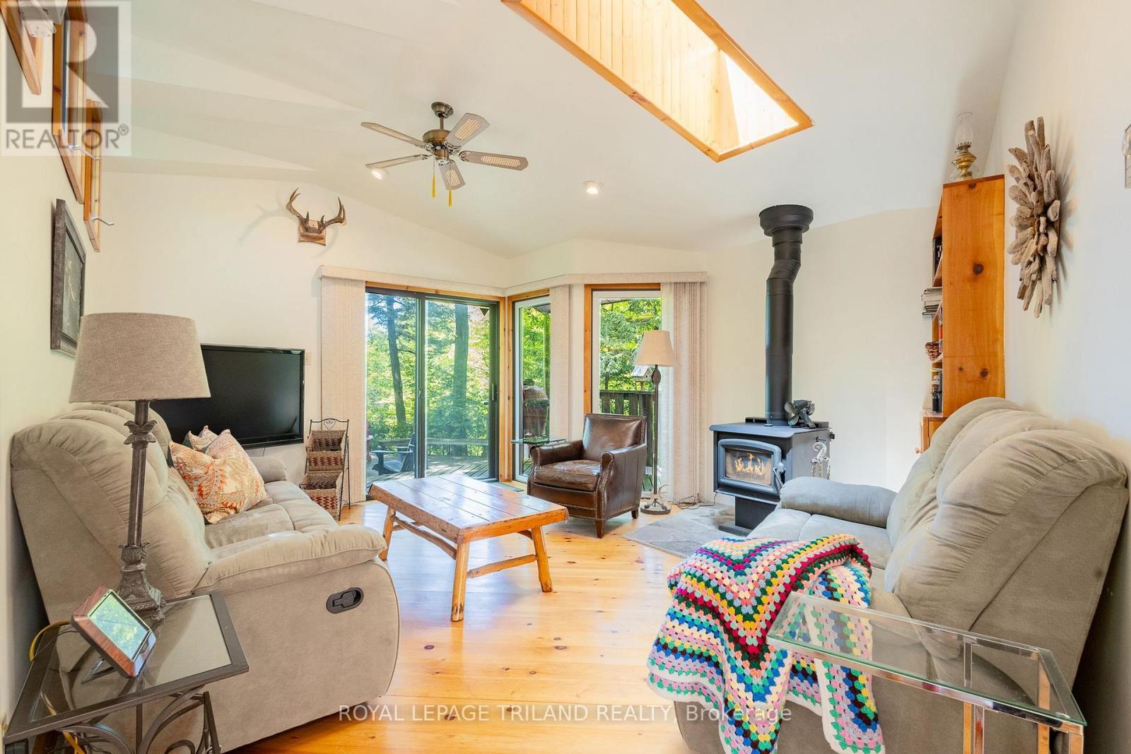 












75331 GLITTER BAY CRESCENT

,
Bluewater (Stanley),




Ontario
N0M1G0

