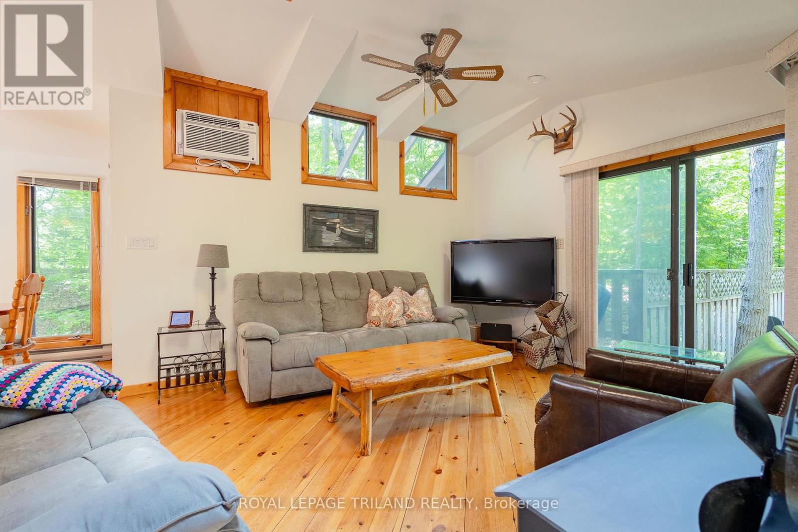 












75331 GLITTER BAY CRESCENT

,
Bluewater (Stanley),




Ontario
N0M1G0


