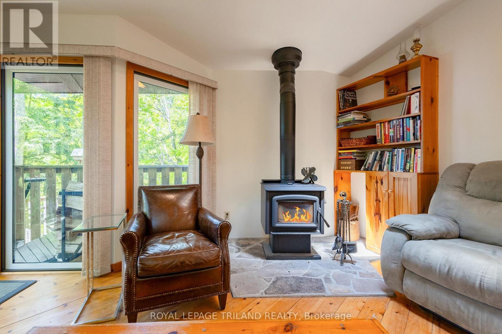 












75331 GLITTER BAY CRESCENT

,
Bluewater (Stanley),




Ontario
N0M1G0

